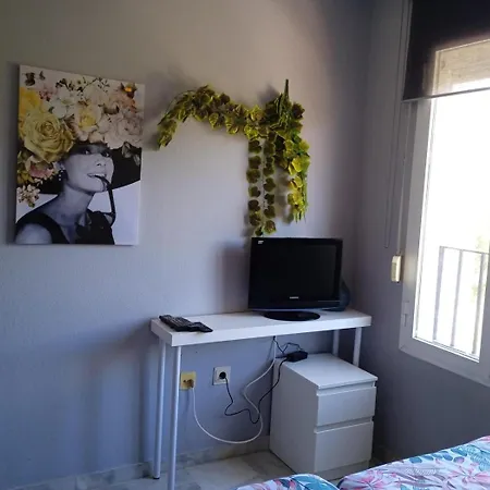 1 Bedroom Near The Lägenhet Benalmádena